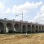 Krásný železniční viadukt v Jezernici.