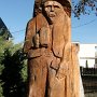 Dřevěná socha v Tyře.