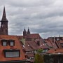 Pohled na střechy Freiburgu.
