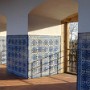 Všudypřítomné Azulejos - jednostranně glazované keramické kachličky.