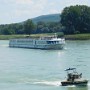 Na Dunaji je rušná lodní doprava.