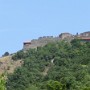 Pohled na chloubu Visegrádu - hradby nad městem.