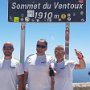 Společně s Petrem a Kamilem na vrcholu Mont Ventoux..